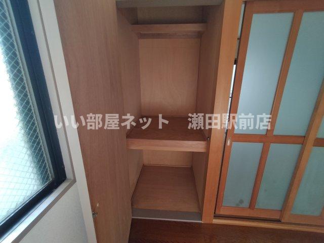収納　同建物別間取り部屋の写真です