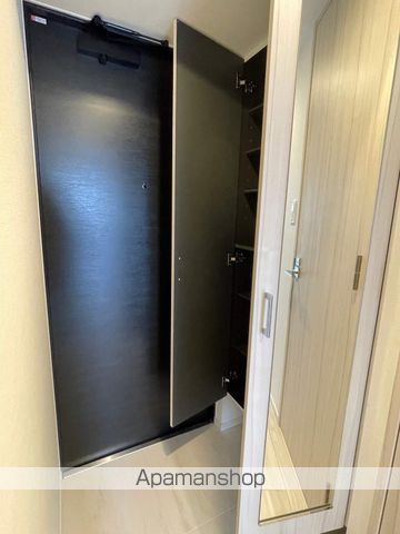 地下鉄中央線 堺筋本町駅 徒歩5分 15階建 築4年の玄関写真