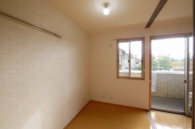 その他部屋・スペース　ベッド置けば毎日のくつろぎの空間になりますよ。
