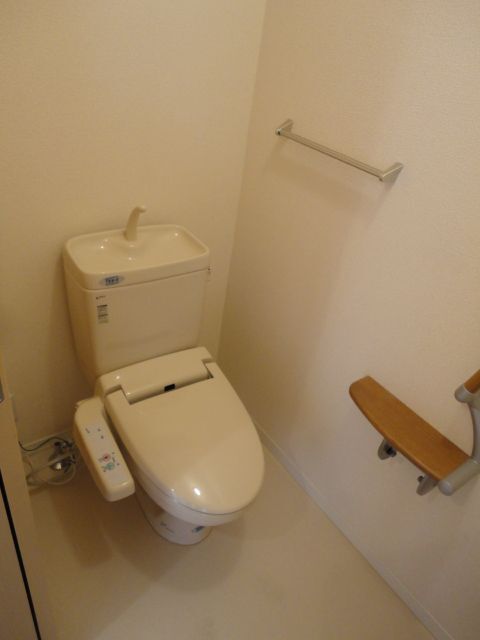グランドソレーユIのトイレ写真