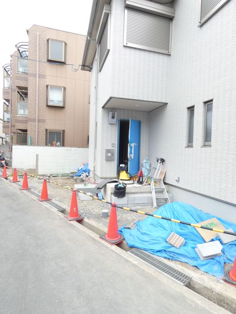 阪急宝塚線 岡町駅 徒歩8分 2階建 築6年の外観写真