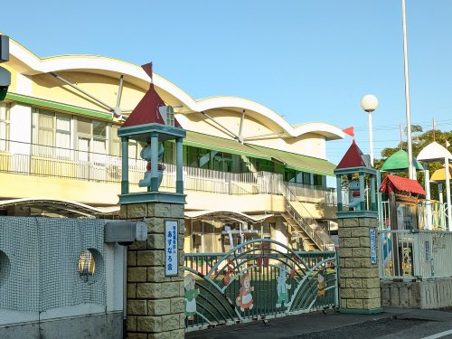 幼稚園・保育園　幼保連携型認定こども園末広こども園（幼稚園・保育園）まで697m