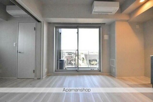 京王井の頭線 西永福駅 徒歩7分 9階建 築4年の居間写真