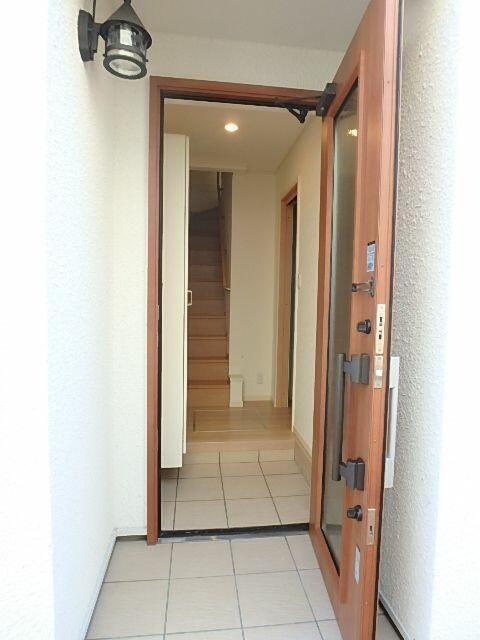 東武東上線 ときわ台駅 徒歩5分 2階建 築11年の玄関写真