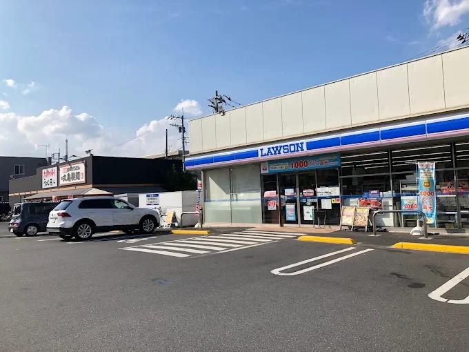 コンビニ　ローソン 足立加平インター店（コンビニ）まで122m