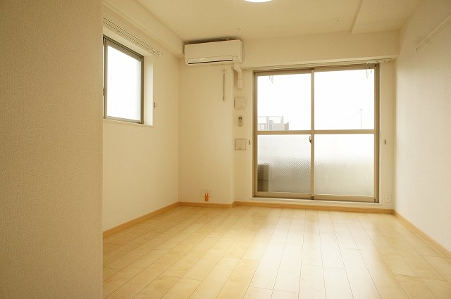 その他部屋・スペース　落ち着いて過ごせるお部屋なので、寝室にいかがでしょうか