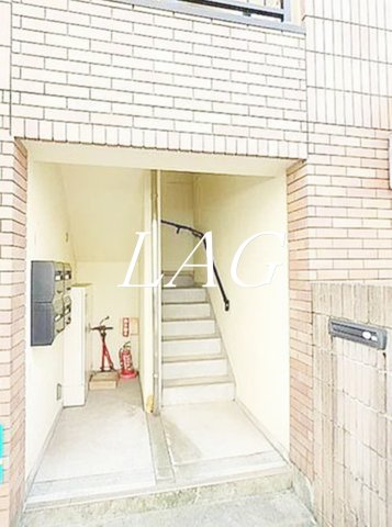 その他設備　共用階段です。