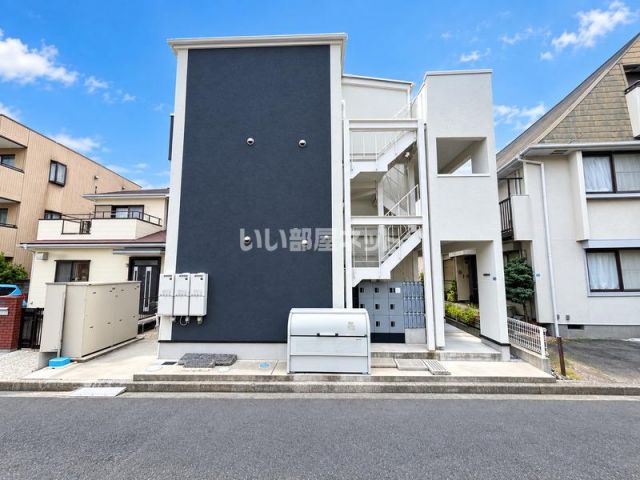 ベルフルール本厚木の外観写真