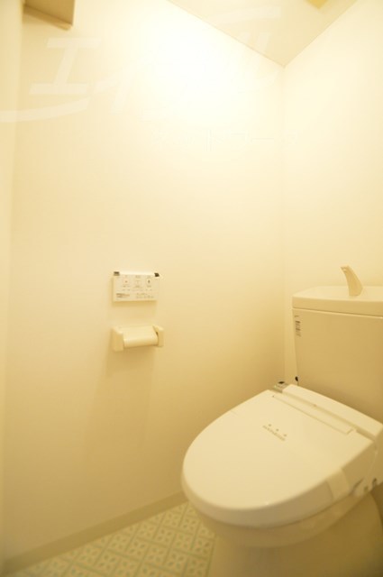 英和ビルのトイレ写真