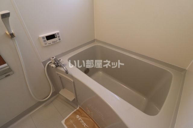 カーサ・フロンティア Bの風呂写真