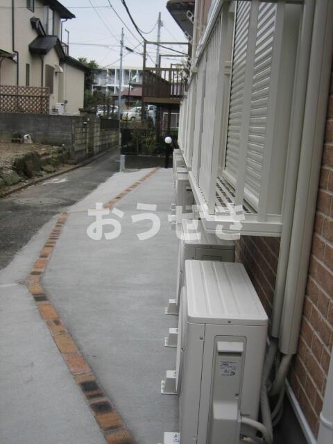 その他共有部分　敷地内に大型バイクも置けます。