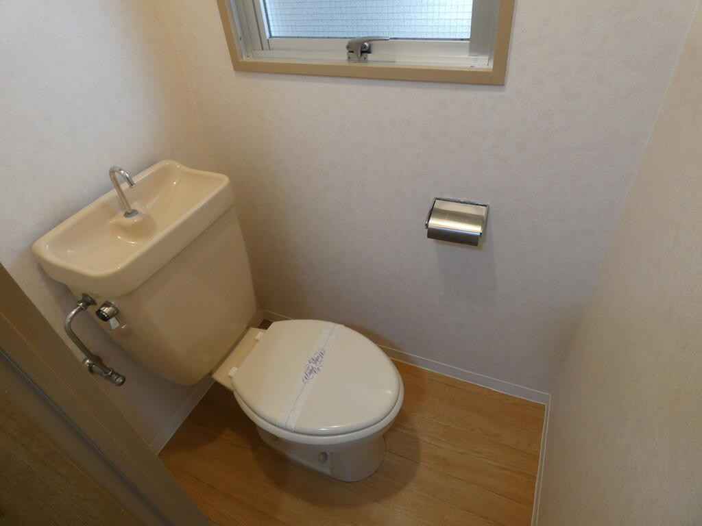 星和ビルのトイレ写真