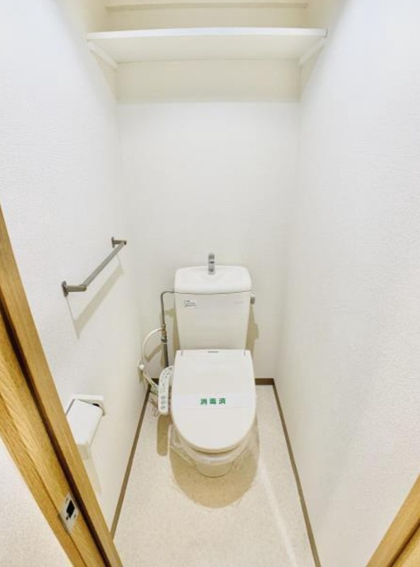 トイレ　同仕様写真含む