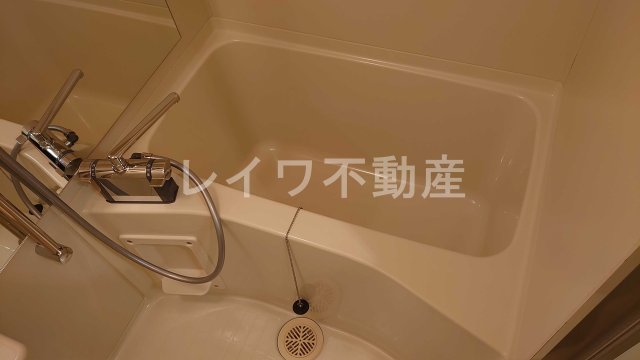 バス・シャワールーム　ゆったり過ごせるお風呂です