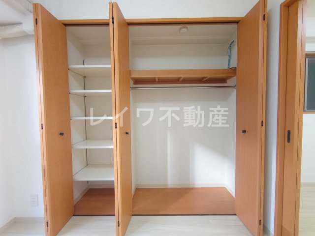 収納　たっぷりとした収納スペースです