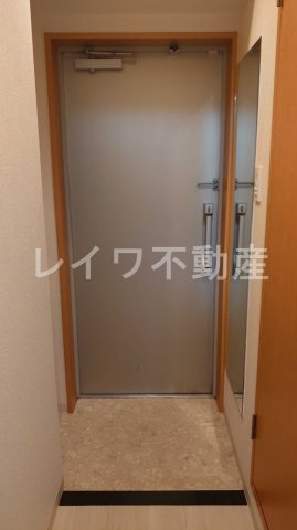 玄関　シンプルで使いやすい玄関です