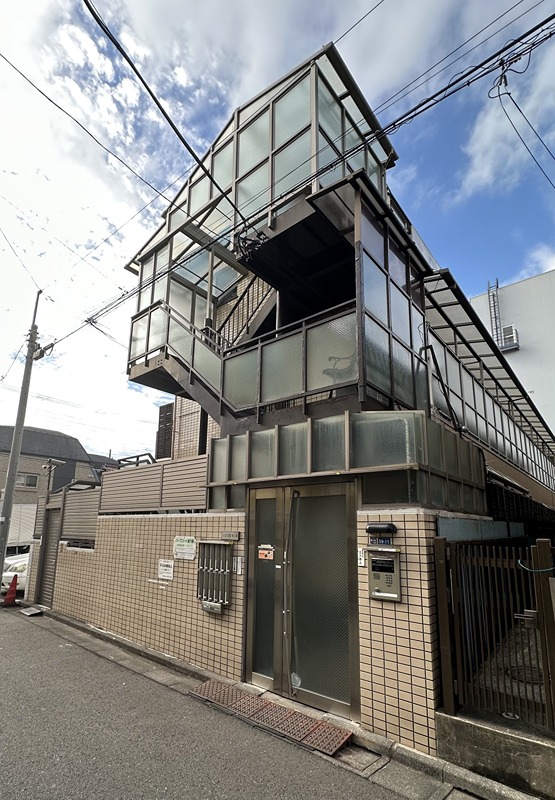 建物外観　鉄骨造の賃貸マンション！