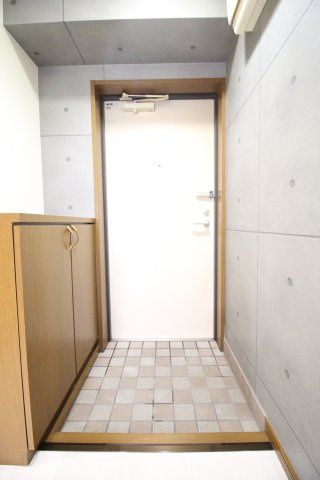 玄関　（2022年撮影時）ハーモニーハイツ　豊島区巣鴨4
