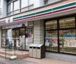 コンビニ　セブンイレブン練馬東大泉NTTビル店（コンビニ）まで530m