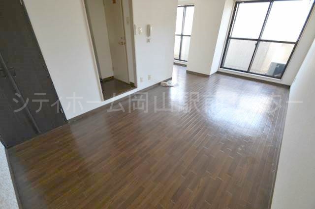 居室・リビング　明るい居室です♪