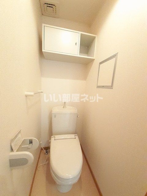 【カーサ・ブリーズ　Ｂ棟のトイレ】