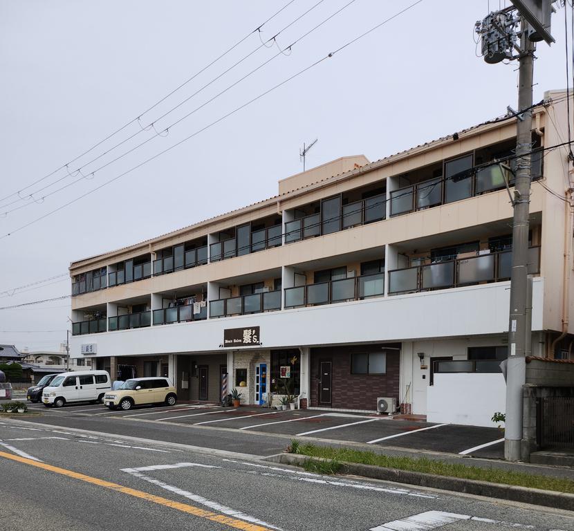 光ハイツ１番館の建物外観