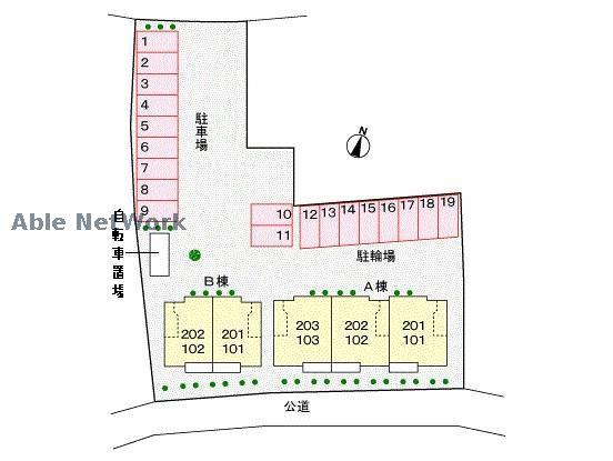 【蒲郡市鹿島町のアパートの駐車場】