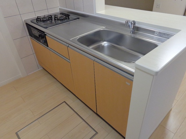 キッチン　人気のカウンタータイプのキッチン！ガスコンロ2口搭載です！