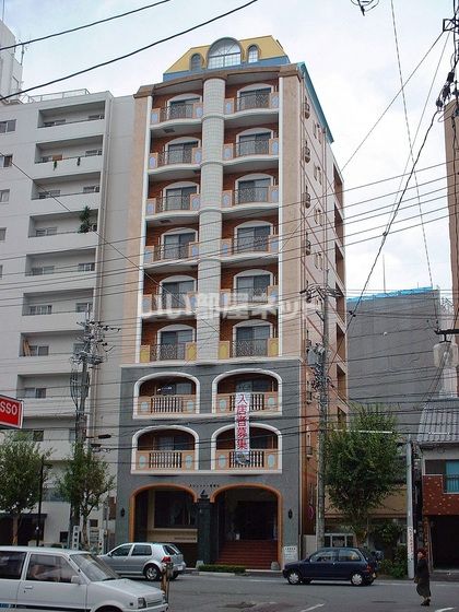 静岡市葵区常磐町のマンションの建物外観