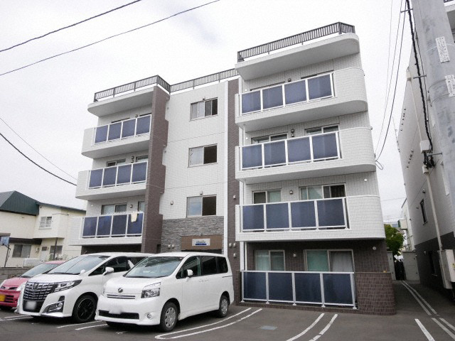 北海道札幌市東区北二十一条東１３（マンション）の賃貸物件の外観