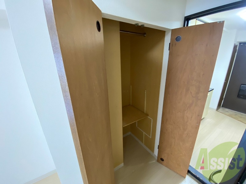 収納　こちらには収納スペースがあります。あると便利ですね！