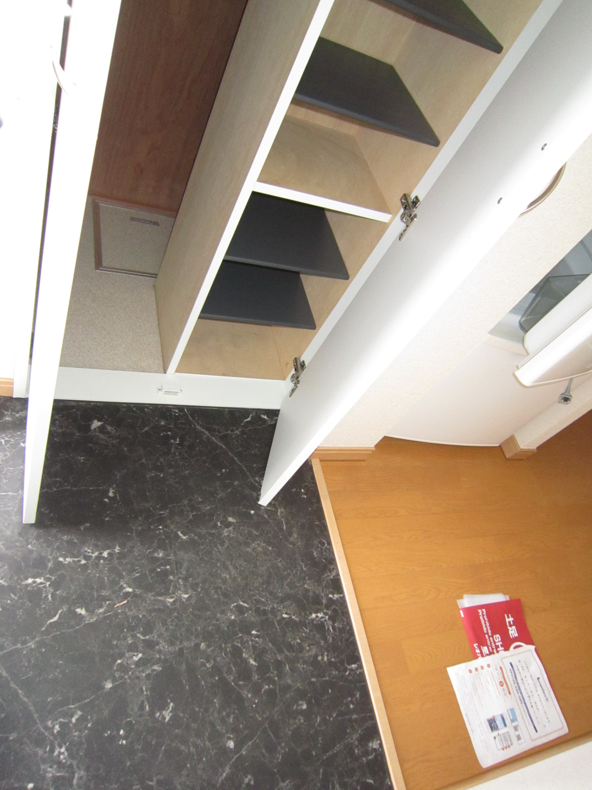 玄関　シューズボックス付きの玄関