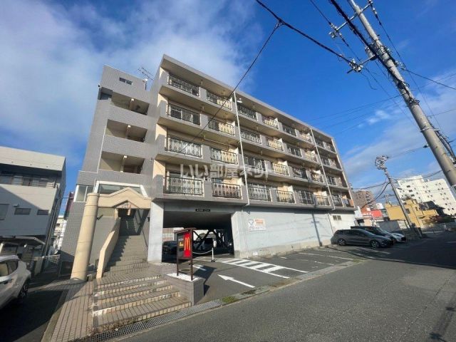 トモエビルの外観