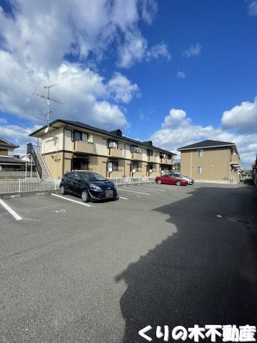 駐車場　車をお持ちの方に嬉しい駐車場付きの物件です