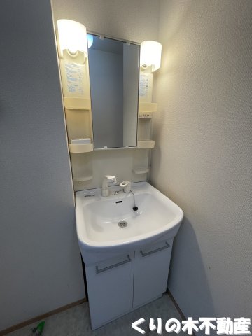 洗面設備　広い洗面スペース