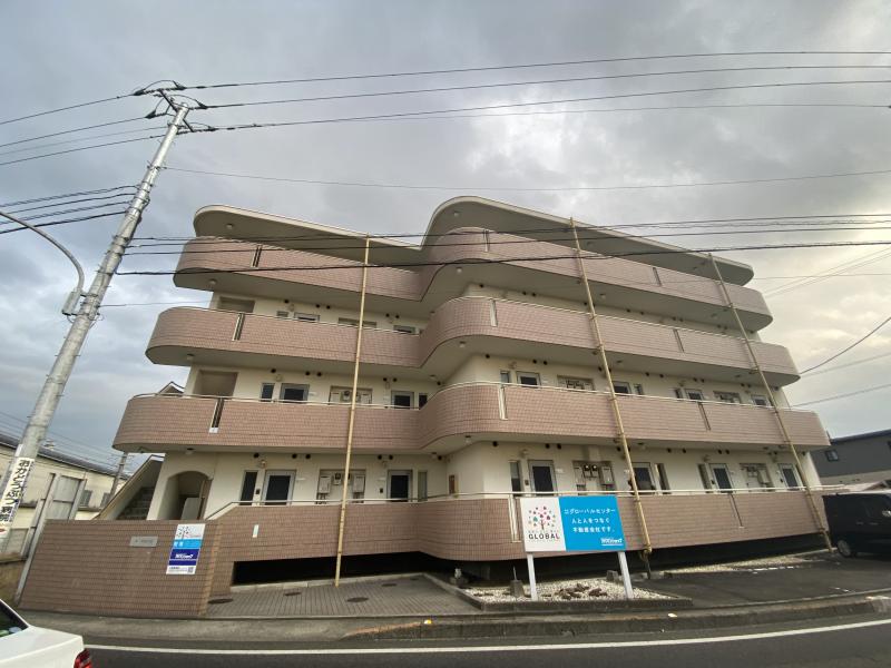 高松市仏生山町のマンションの建物外観