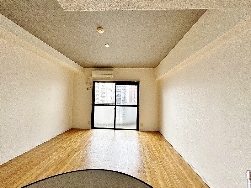 居室・リビング　★洋室11帖★(クロス現況優先)