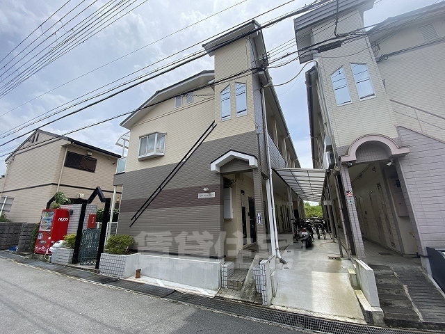 フラッツ南紀寺の建物外観