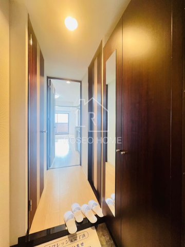 玄関　同マンション別部屋：参考写真