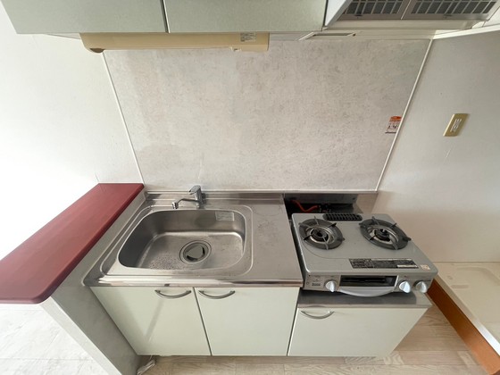 キッチン　※別部屋の写真です