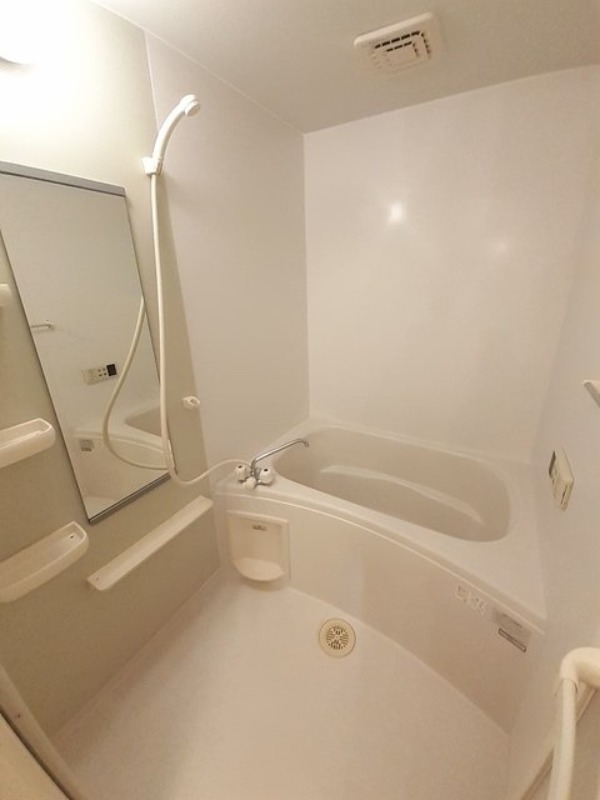 バス・シャワールーム　図面と現状に相違がある場合には現状を優先