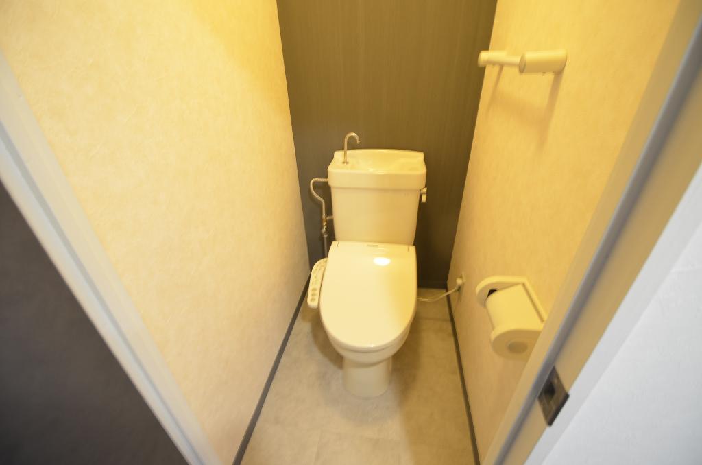 トイレ　シャワー付トイレ