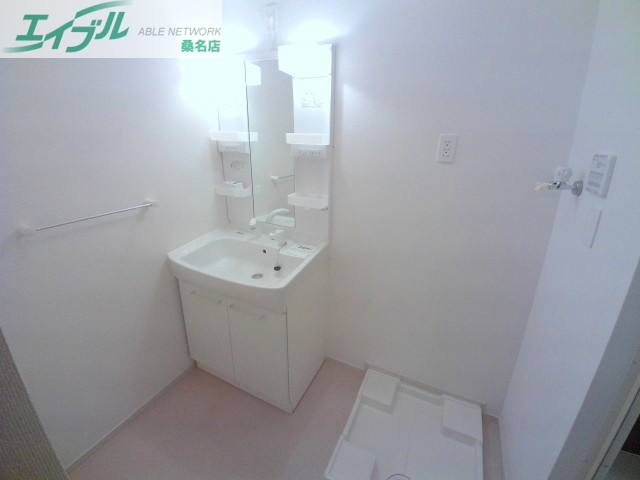 洗面設備　同物件別室写真