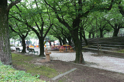 公園　小頭町公園（公園）まで1011m