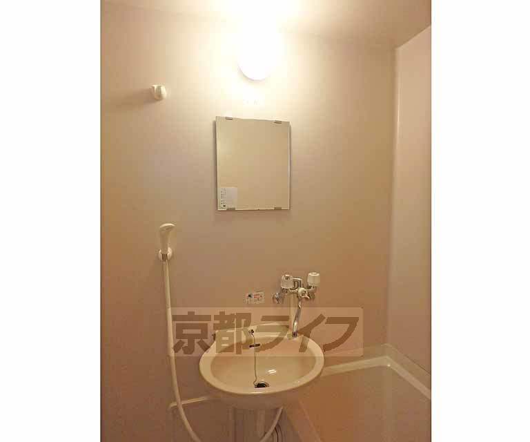 洗面設備　洗面台です。