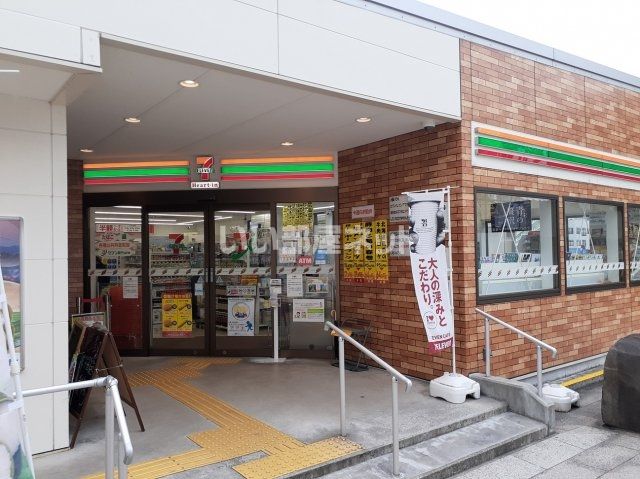 コンビニ　セブンイレブンＪＲ米子駅（コンビニ）まで853m