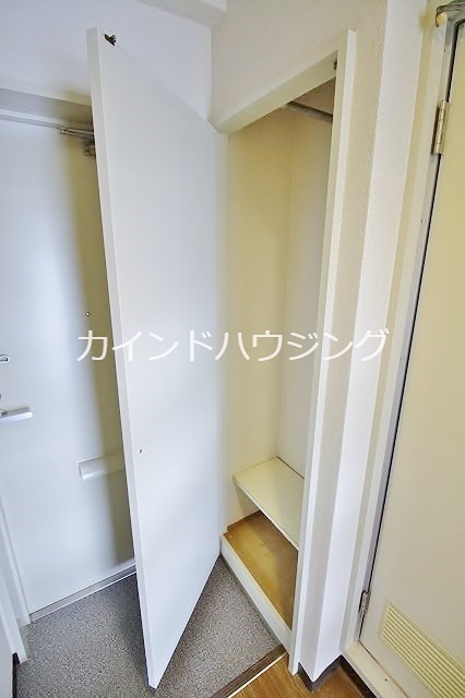 収納　シューズボックス