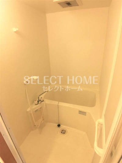 バス・シャワールーム　日々の疲れを癒すお風呂付です 同一タイプです