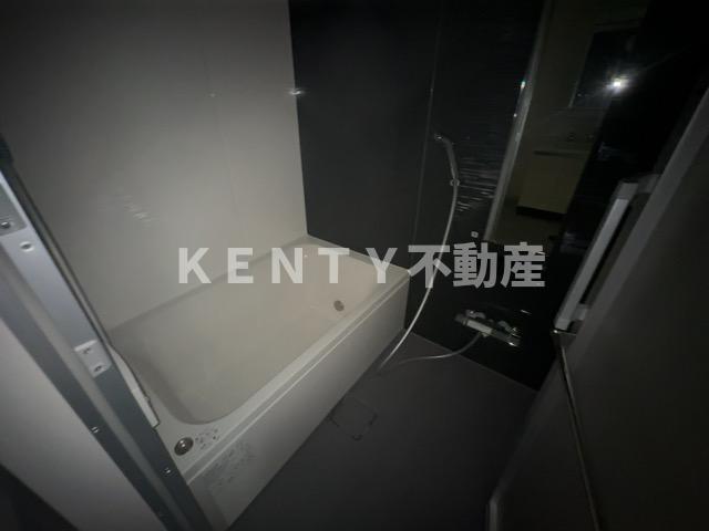 バス・シャワールーム　落ち着いた空間のお風呂です