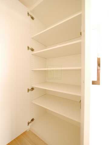 収納　Premier市谷薬王寺